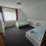 Lautertal Für Bis Zu 10 Personen Сasa de vacaciones *