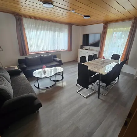 Lautertal Mit Pool - Whirlpool Fuer Bis Zu 10 Personen Nyaraló *