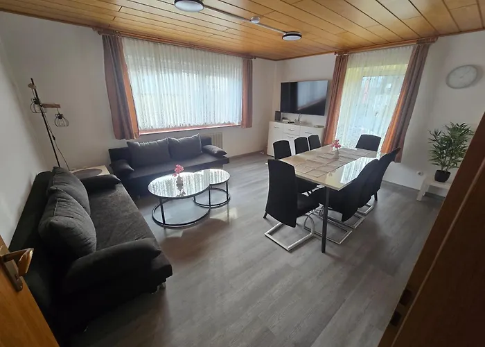 Lautertal Lodge Ferienhaus für bis zu 10 Personen Dom wakacyjny *