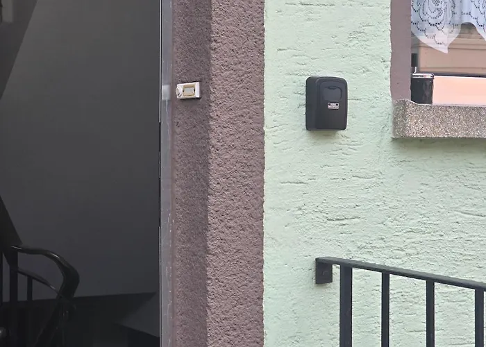 Lautertal Lodge Ferienhaus für bis zu 10 Personen Dom wakacyjny *