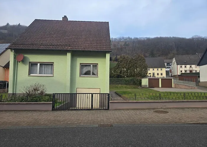 Lautertal Lodge Ferienhaus für bis zu 10 Personen *