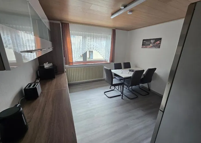 Lautertal Lodge Ferienhaus für bis zu 10 Personen Dom wakacyjny *